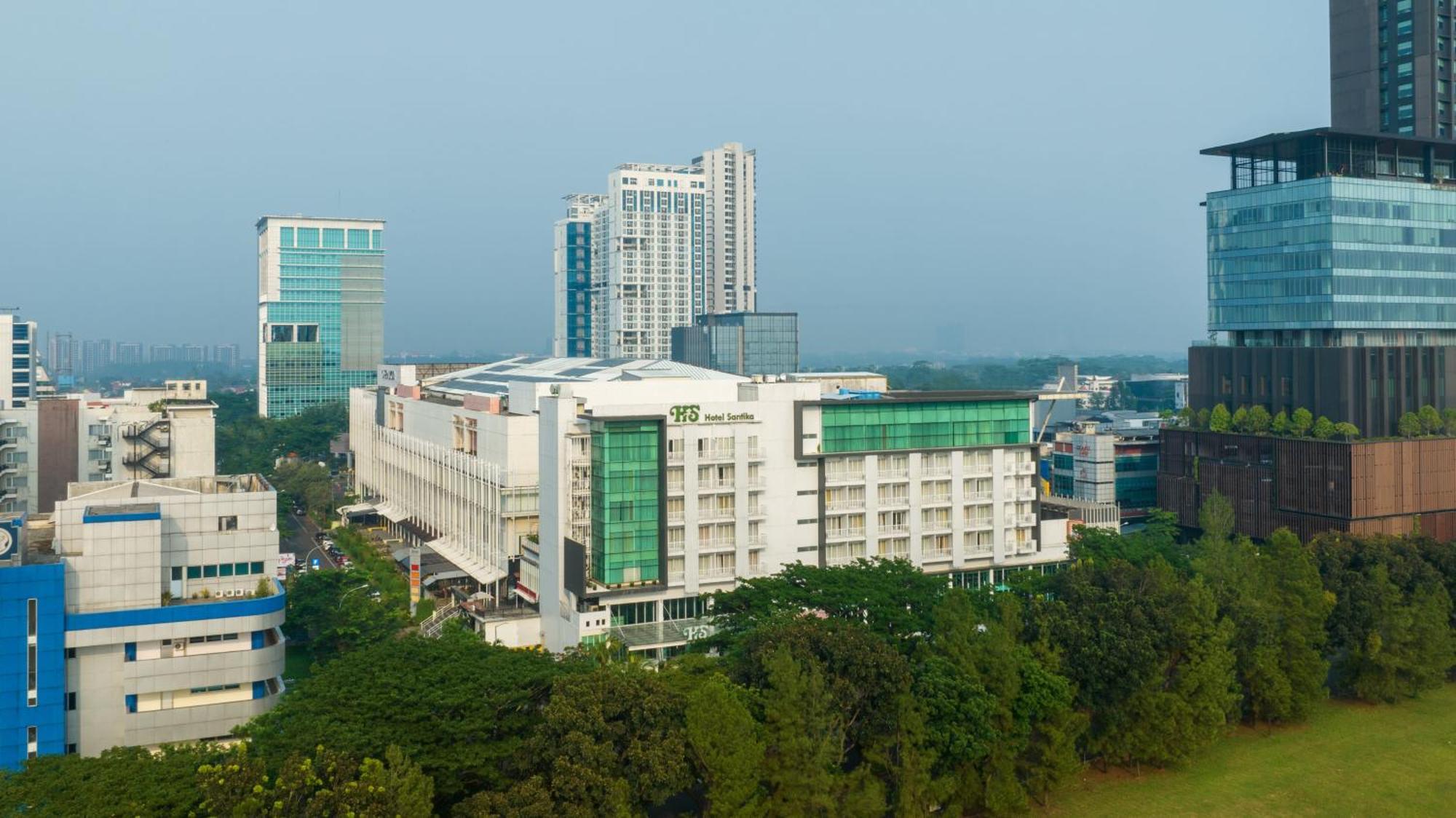 Hotel Santika Bsd City-Серпонг Екстериор снимка