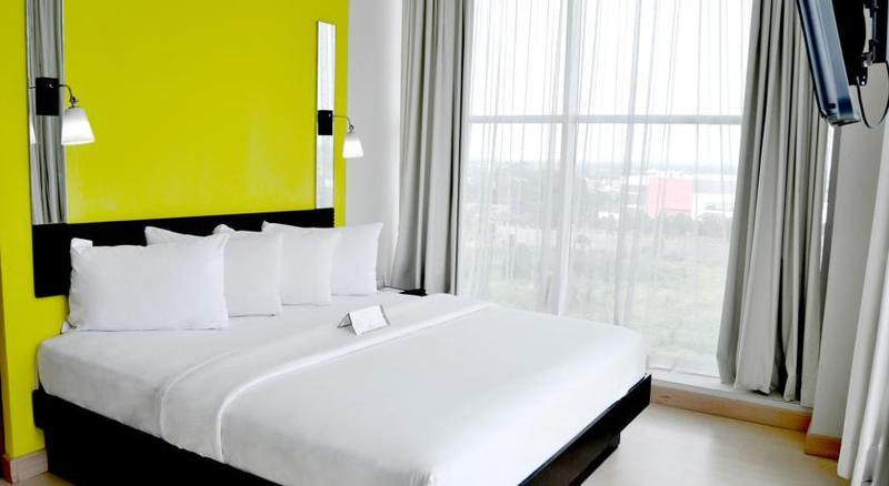 Hotel Santika Bsd City-Серпонг Екстериор снимка