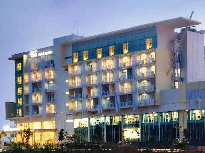 Hotel Santika Bsd City-Серпонг Екстериор снимка